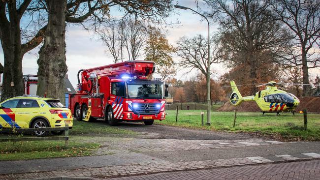 Traumahelikopter ingezet bij ongeval tijdens bouwwerkzaamheden (Video)