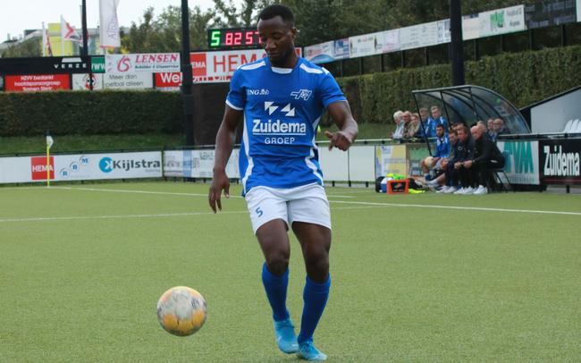 Bangura en Kroezen blijven langer bij VV Hoogeveen