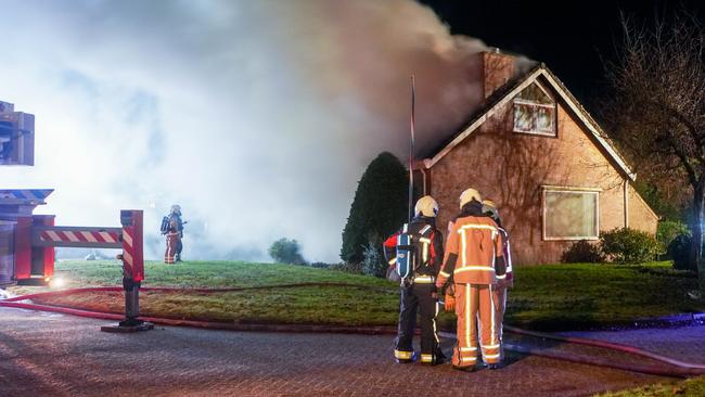 Brand verwoest woning in Gasselte (Video)