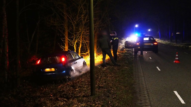 Fietser lichtgewond na aanrijding met auto