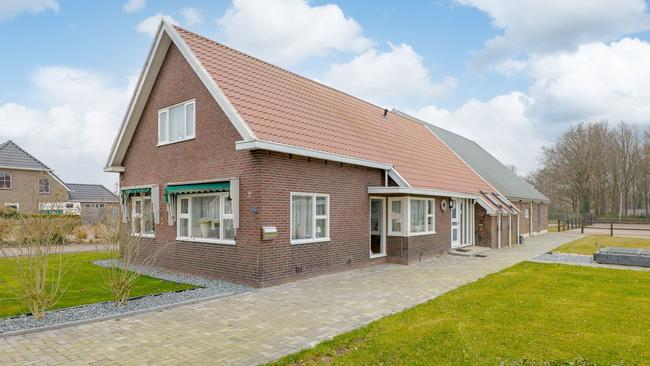 Te koop in Drenthe: Vrijstaande woonboerderij met inpandige, multifunctionele ruimte