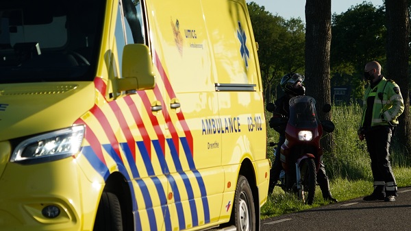 Vrouw gewond na valpartij met motor in Hijken