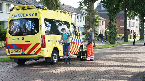 Traumahelikopter ingezet voor ernstig eenzijdig ongeval met fietsster in Beilen (video)