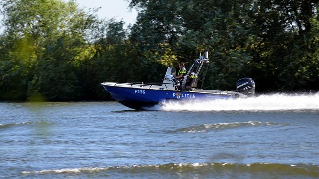 Zes gewonden bij explosie op boot Zuidlaardermeer