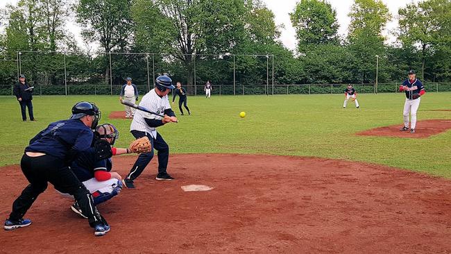 Open softbaltraining bij Bedrocks