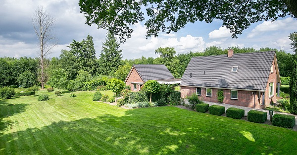 Te koop in Drenthe: vrijstaand woonhuis op perceel van 4.610 mÂ²