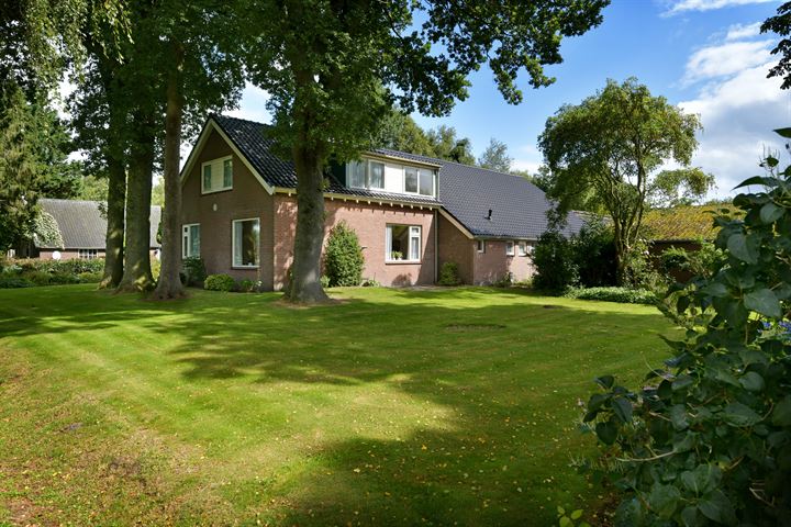 Te koop in Drenthe: landelijk gelegen woonboerderij 