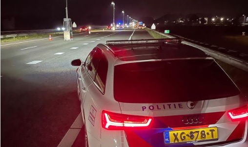 Politie neemt rijbewijs in nadat drie maal pylonnen van wegwerkers omver worden gereden