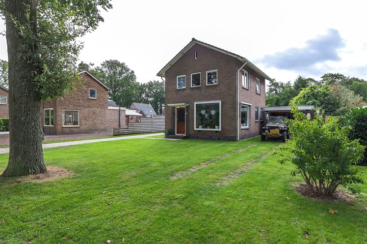 Te koop in Drenthe: licht vrijstaand huis met mooie ruime tuin