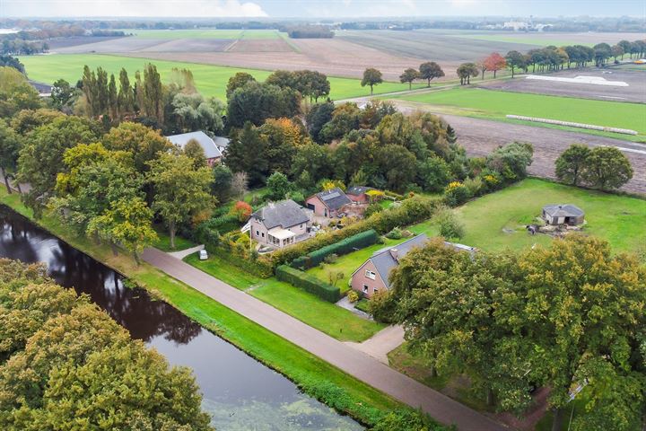 Te koop in Drenthe: landelijk gelegen vrijstaande woning met eigen zwembad