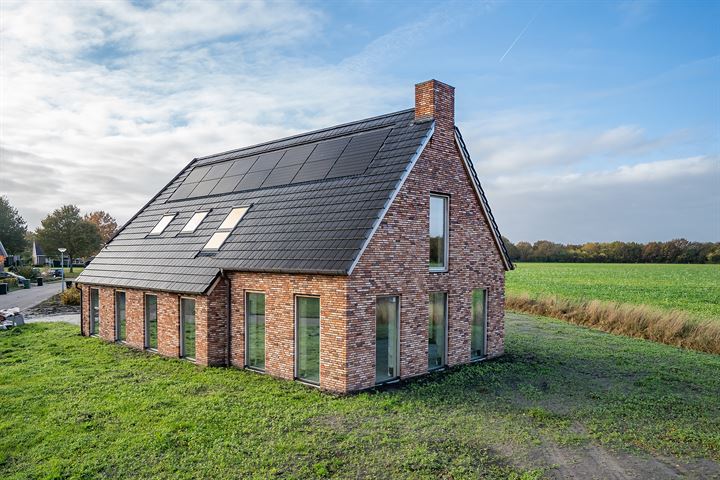 Te koop in Drenthe: vrijstaande villa direct grenzend aan de natuur