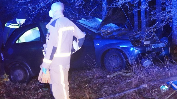 Bestuurder gewond bij forse crash op N34 (video)