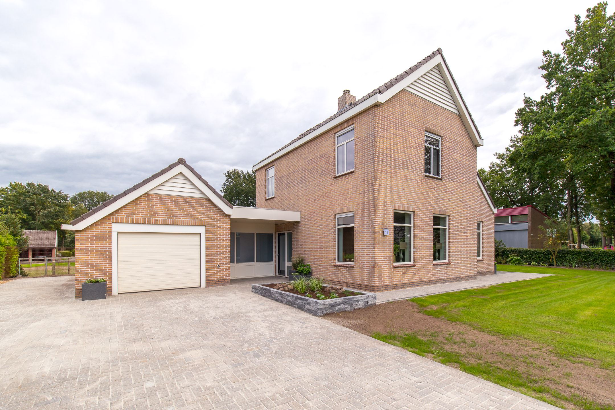 Te koop in Drenthe: vrijstaande woning met aanbouw en 4 slaapkamers