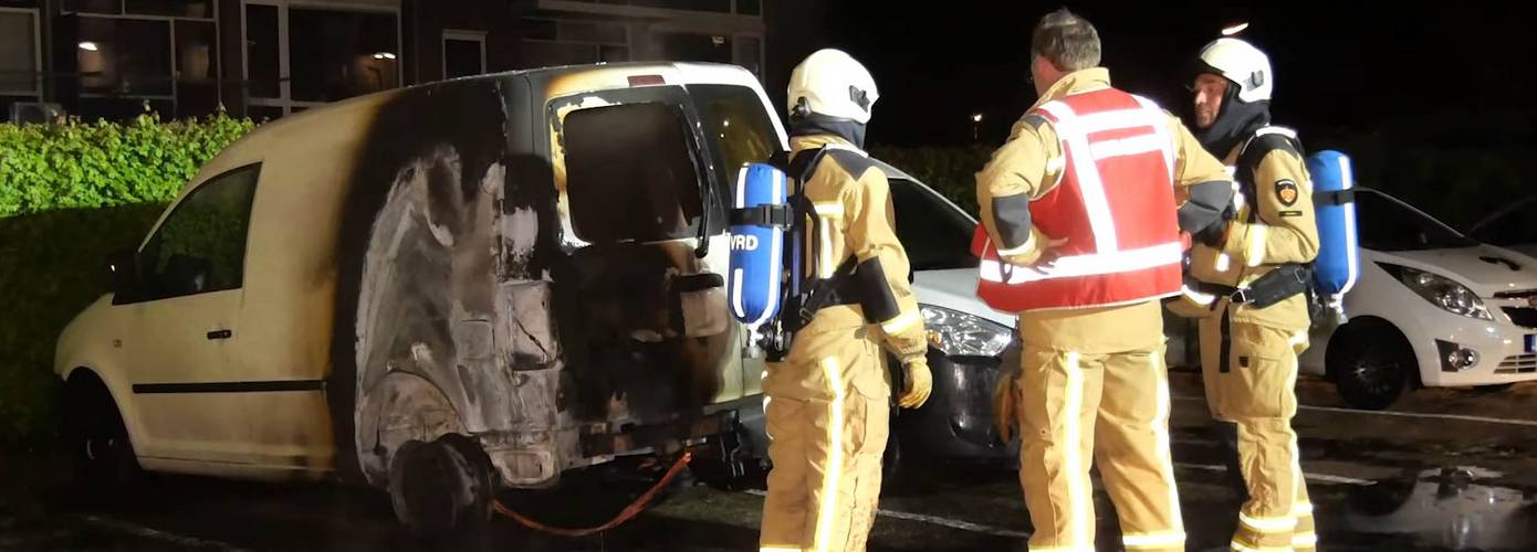 Opnieuw verdachte autobrand in Hoogeveen (video)