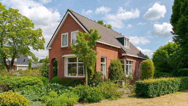 Te koop in Drenthe: vrijstaande woning met groot perceel