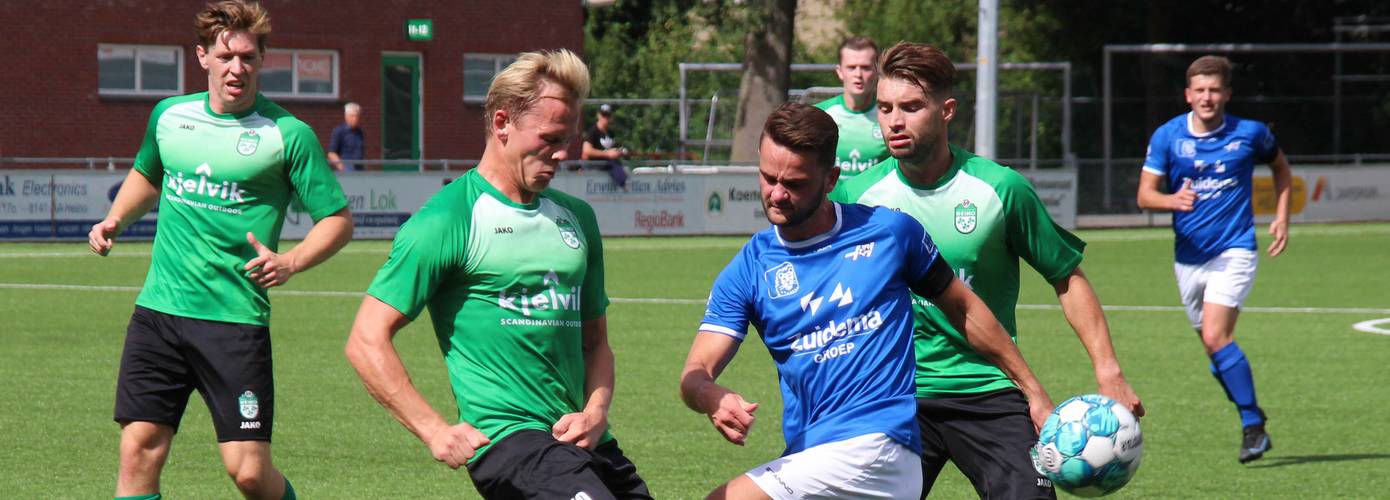 Hoogeveen zondag wint in blessuretijd openingswedstrijd nieuwe seizoen (video)