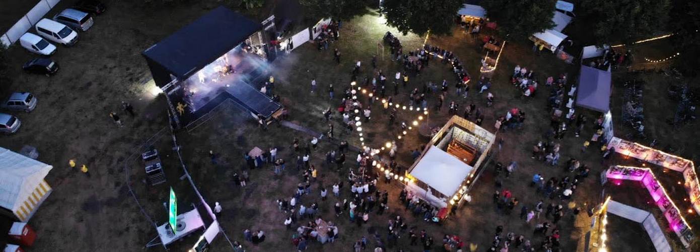 Band Queen Must Go On betovert publiek Festerica