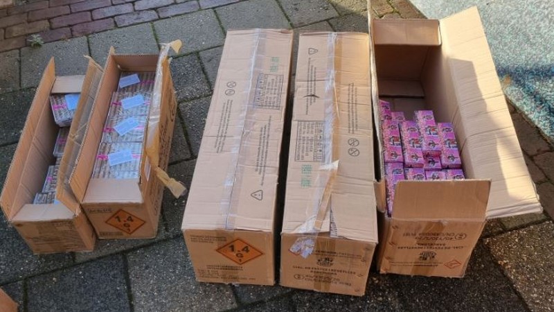 Bijna 60 kilo illegaal vuurwerk aangetroffen in Hoogeveen