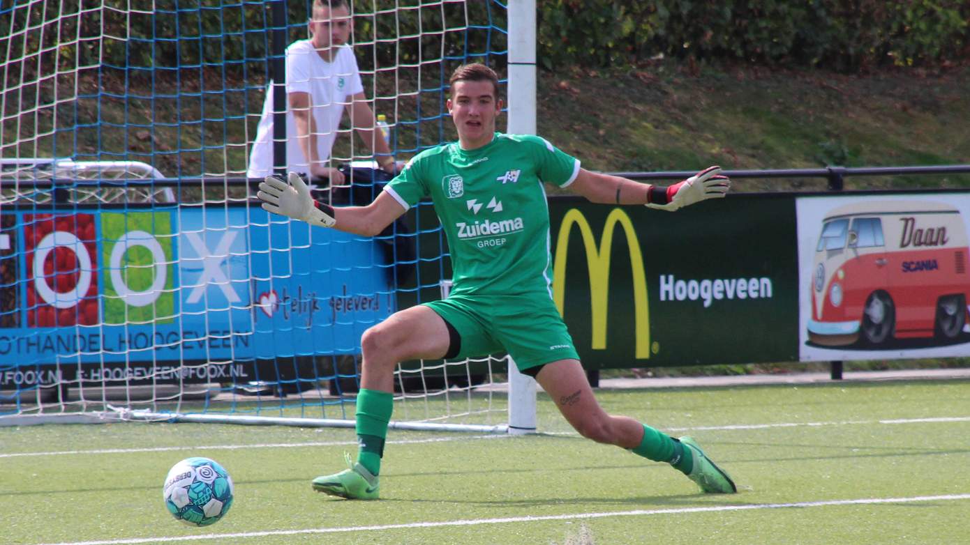 Zestal spelers langer bij Hoogeveen zondag 