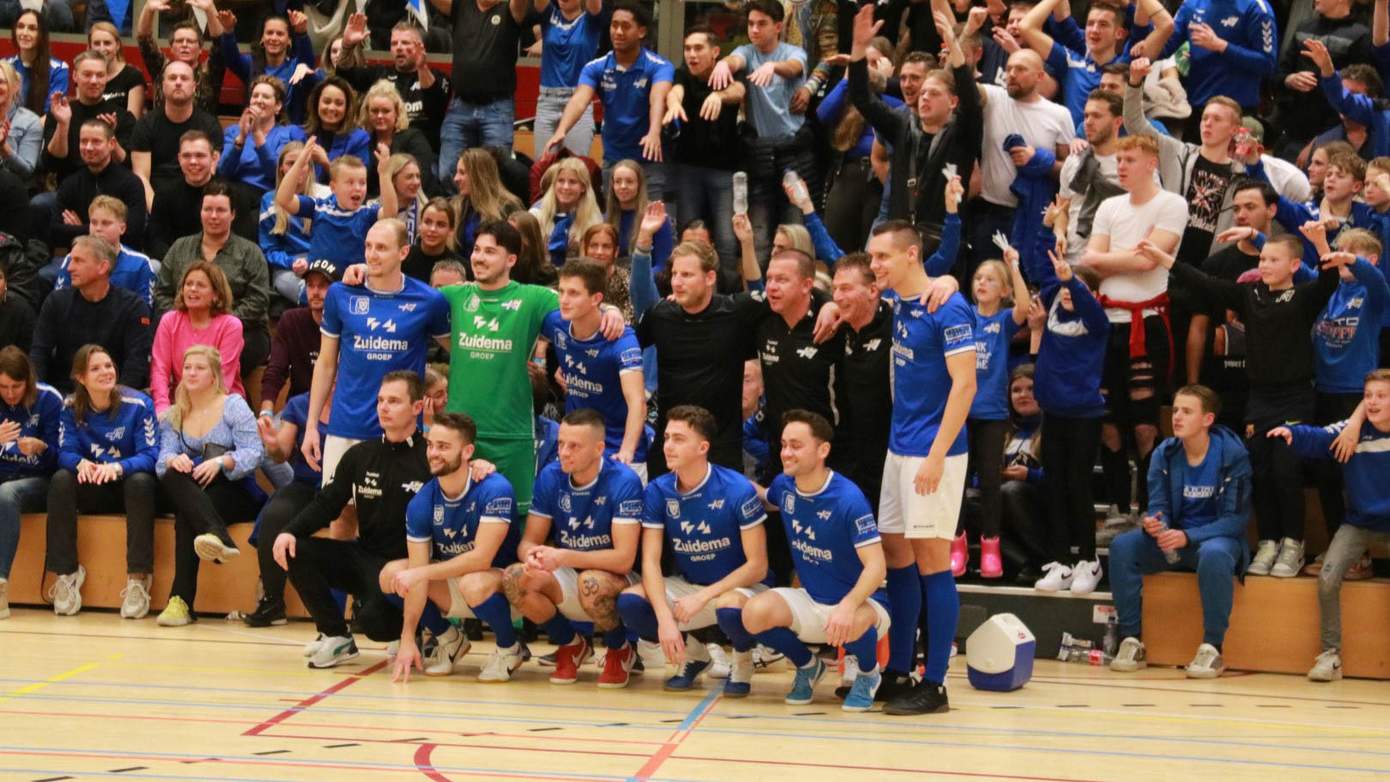 Samenvatting finaledag Protos Weering Zaalvoetbaltoernooi (video)