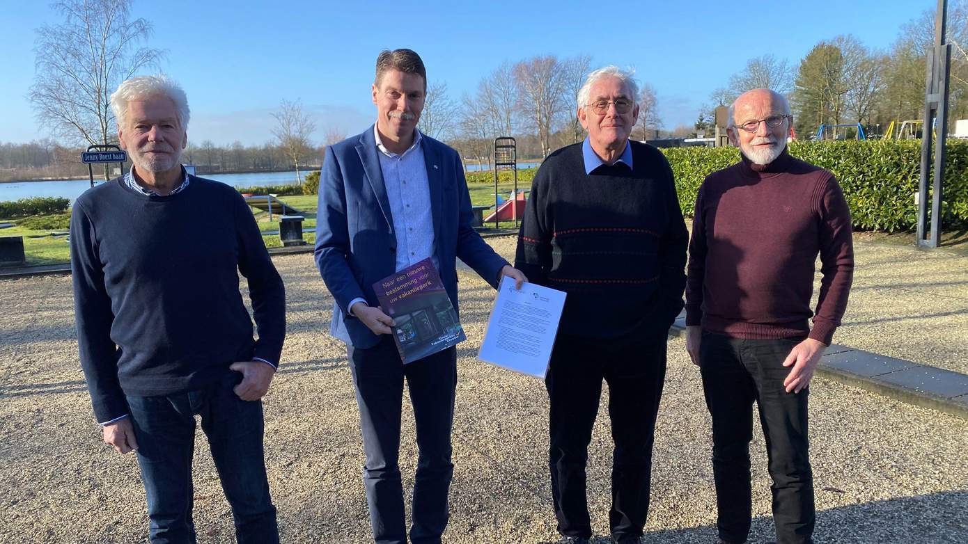 Bungalowpark Ermerzand zet stap naar park waar  gewoond mag worden