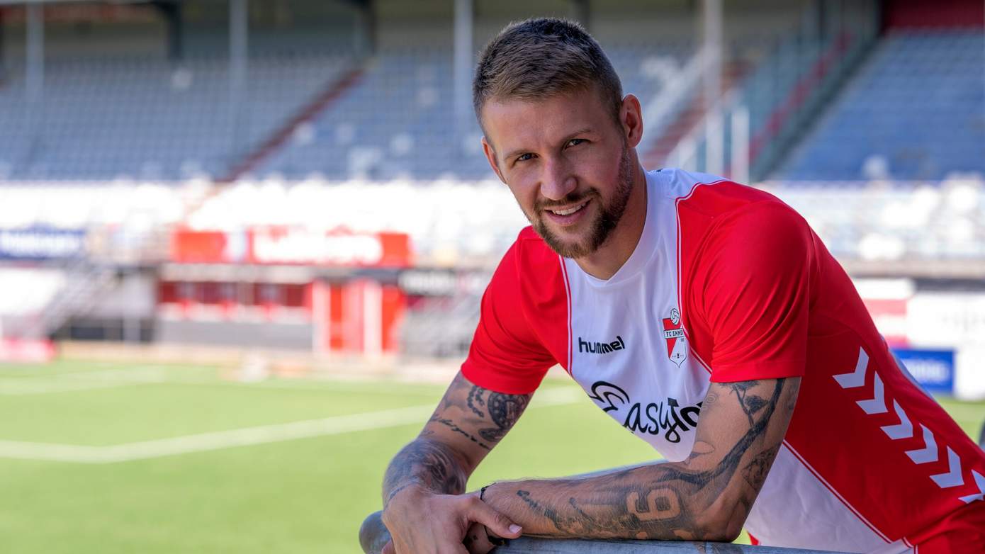 FC-Emmen contracteert ervaren spits Piotr Parzyszek