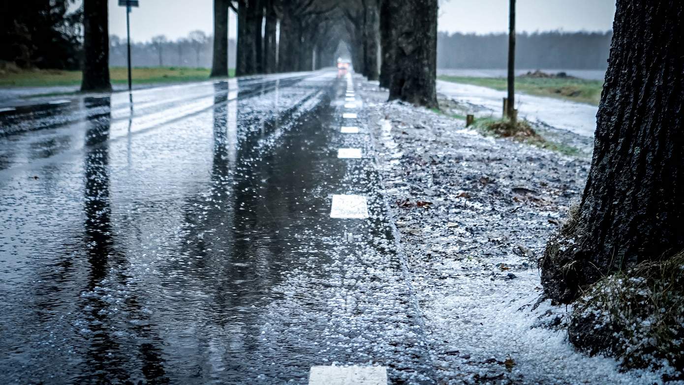 Lenteweer ver te zoeken; code geel voor onweersbuien, hagel en zware windstoten