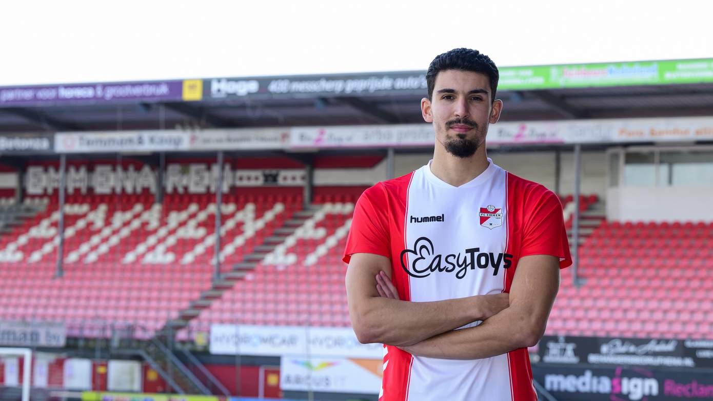 Faris Hammouti tekent contract bij FC Emmen