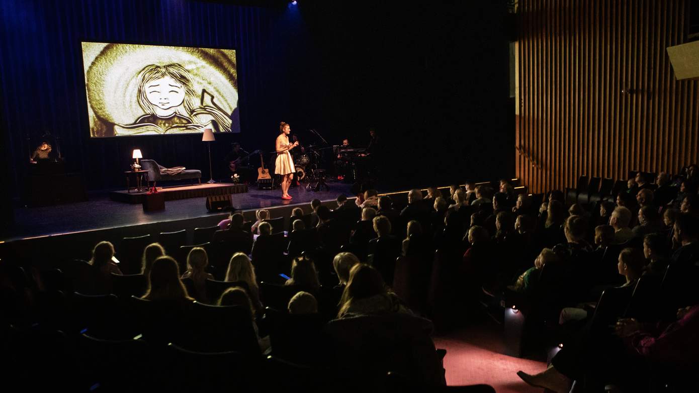 2000 bezoekers in De Tamboer tijdens het Nationaal Theaterweekend