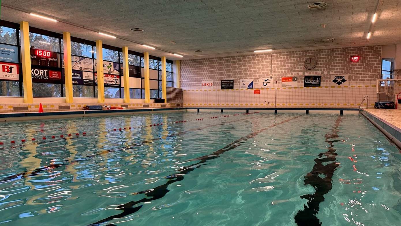 Hoogeveners willen grote waterglijbaan in nieuw zwembad
