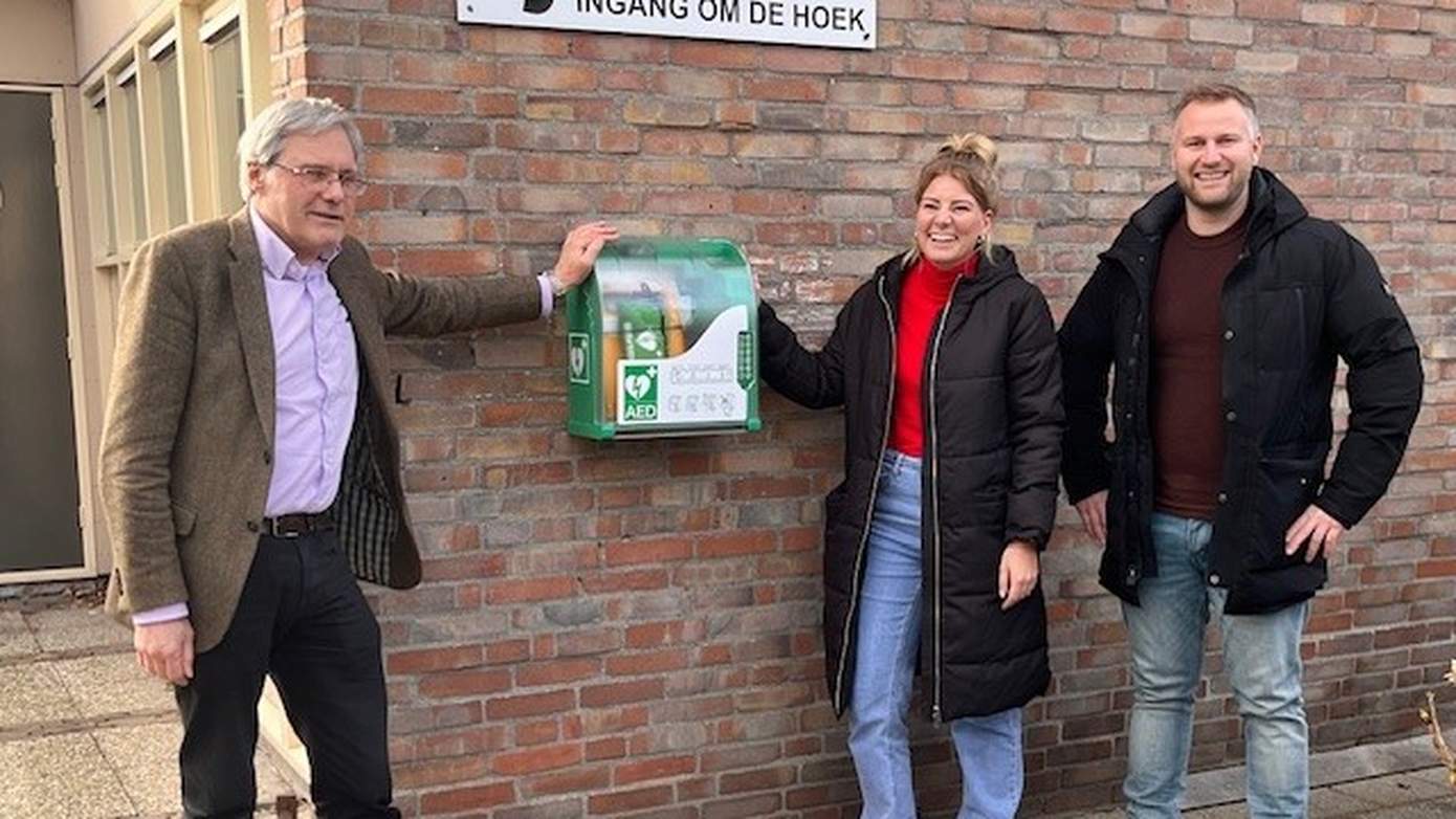 AED kasten in Ruinerwold, Berghuizen en Oosteinde