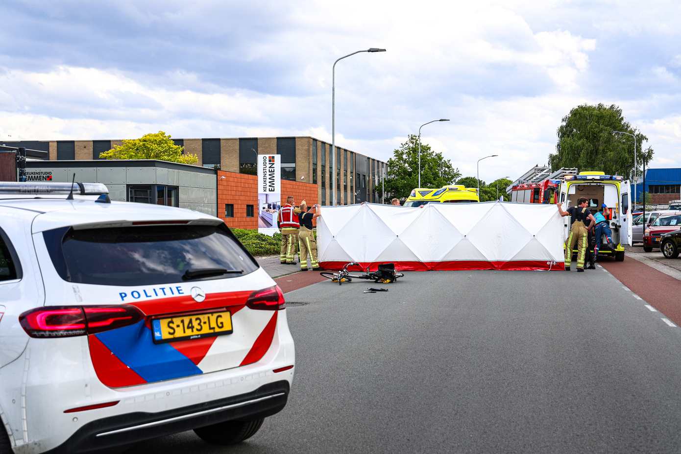 Fietser ernstig gewond bij aanrijding in Emmen