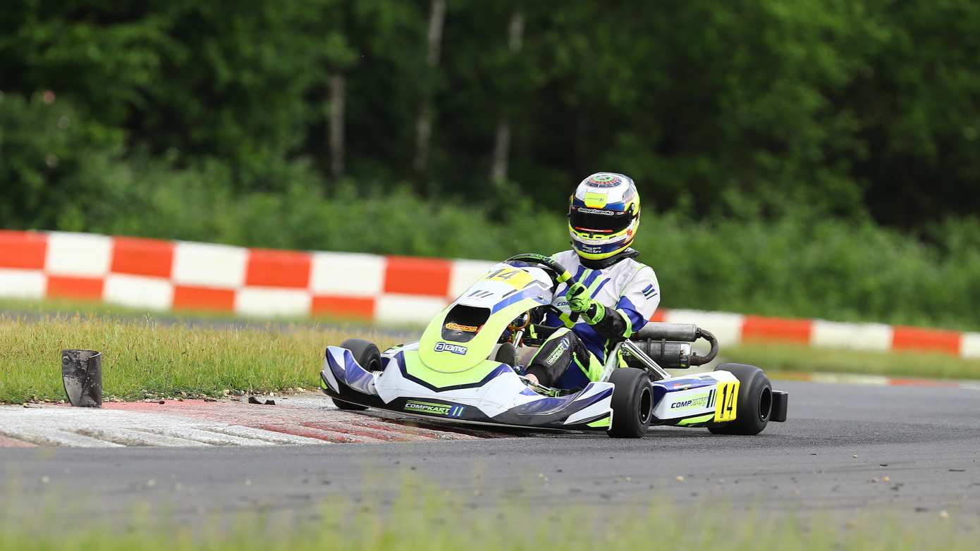 Mick Blankespoor dendert ook in Kerpen naar dominante zege