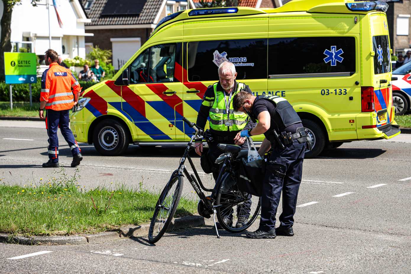 Fietsster (68) zwaargewond bij ongeval met auto