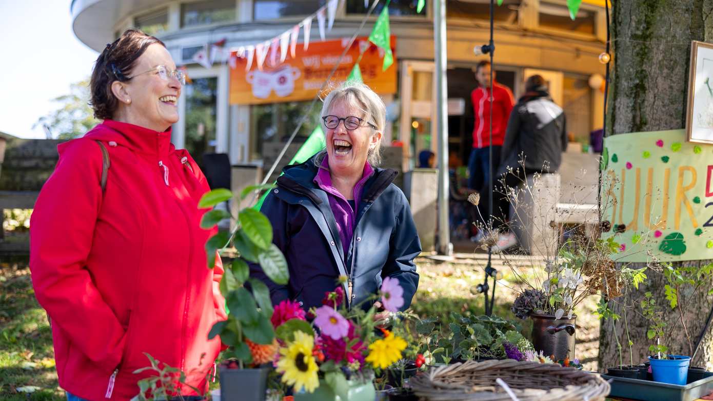 Drenthe viert massaal jubilieumeditie van Burendag  