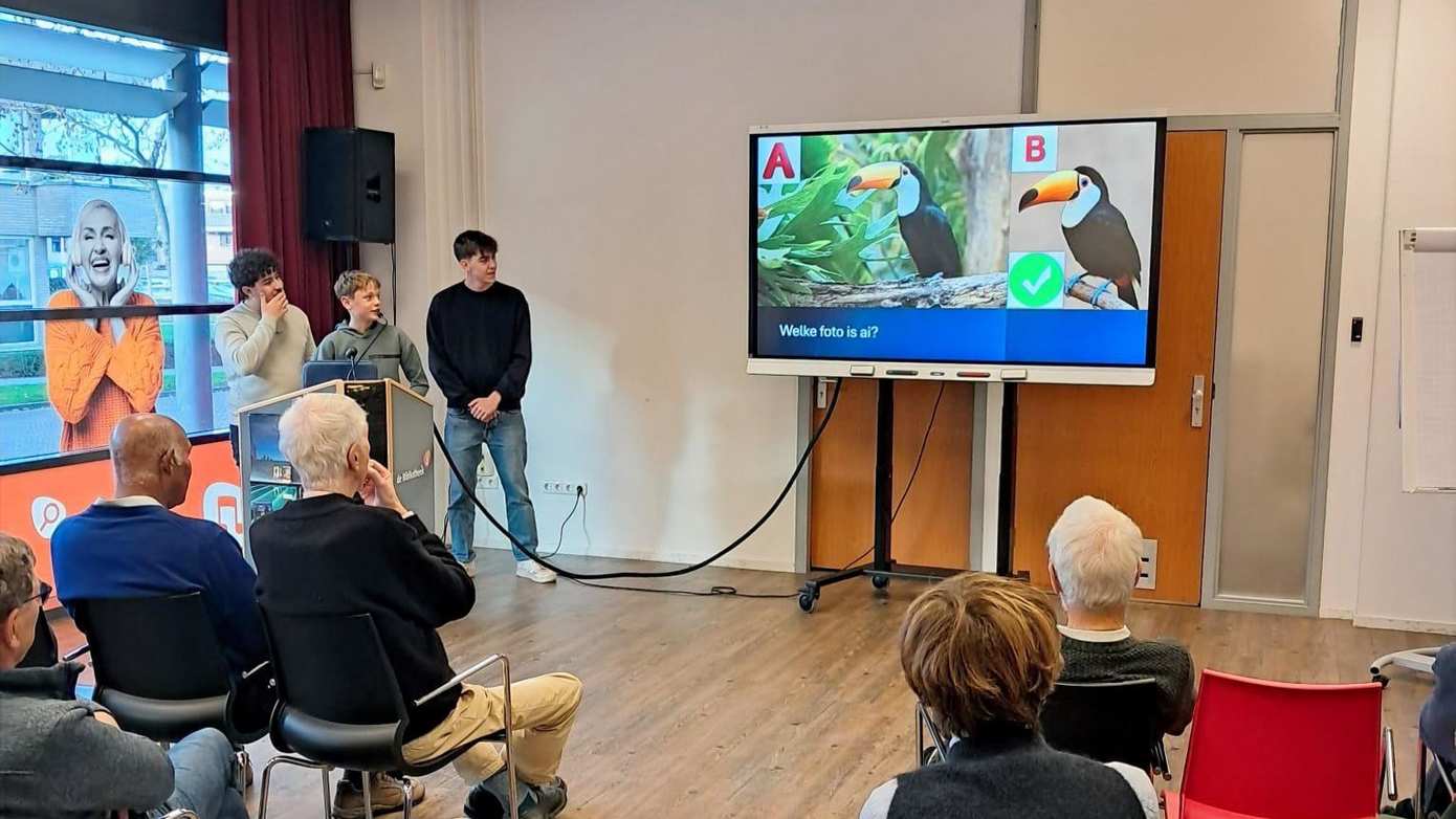 ICT Lyceum-Wolfsbos brengt senioren in contact met de wereld van AI