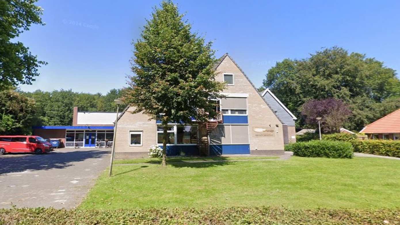 Vertraging sloop oude schoolgebouw Eext door aangetroffen beschermde vleermuissoort