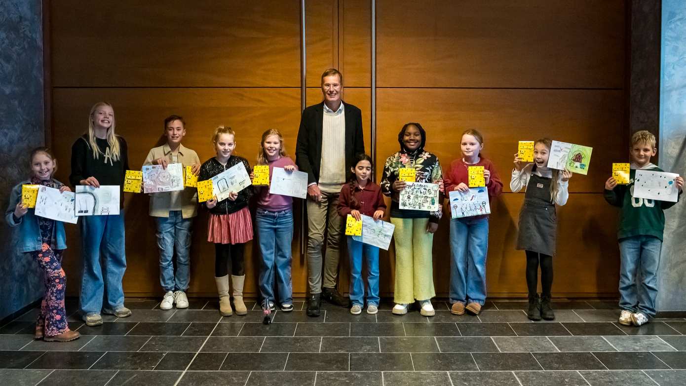 Winnaars tekenwedstrijd zoeken verbinding in Meppel 