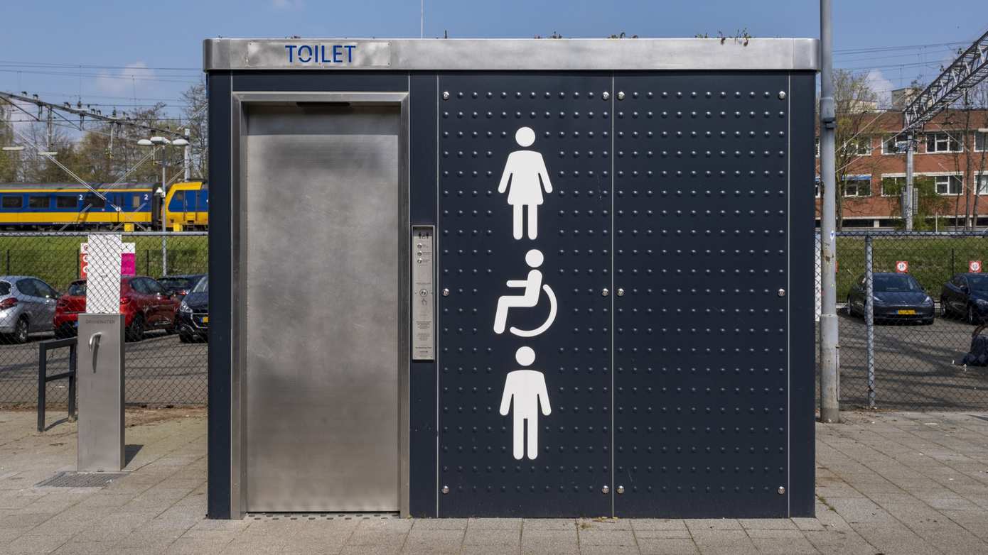Test met openbare toiletten tegen wildplassen 