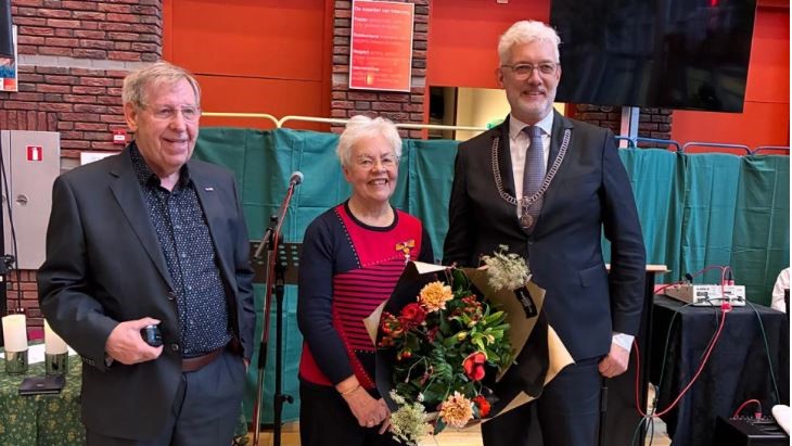 Koninklijke onderscheiding voor mevrouw Vos-van de Pol uit Assen