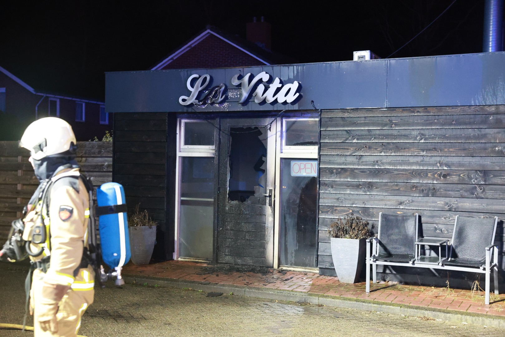 Politie zoekt getuigen van twee brandstichtingen in 24 uur in horecagelegenheden Gieten