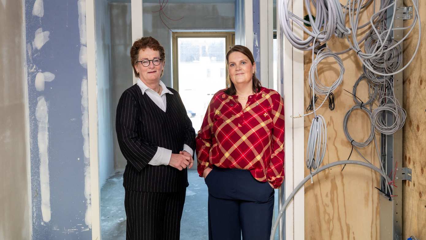 Locatiemanagers Jorinde en Karola zijn klaar voor start van nieuwe woonzorgthuis voor mensen met dementie