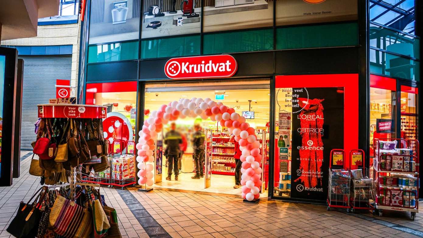 Man (39) aangehouden na overval op Kruidvat in Emmen