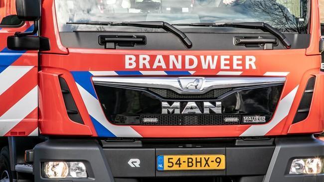 Zeer grote brand verwoest bedrijf in Wijster