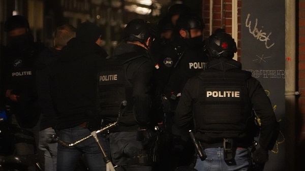 Speciaal team van politie pakt verdachte van oplichting op in Emmen