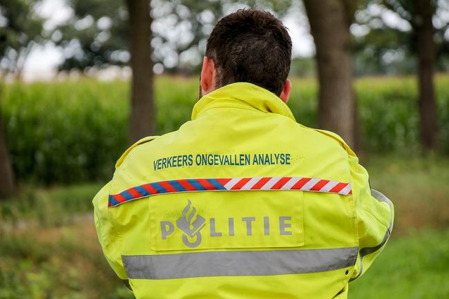 Lange file op A28 door ongeval bij De Wijk