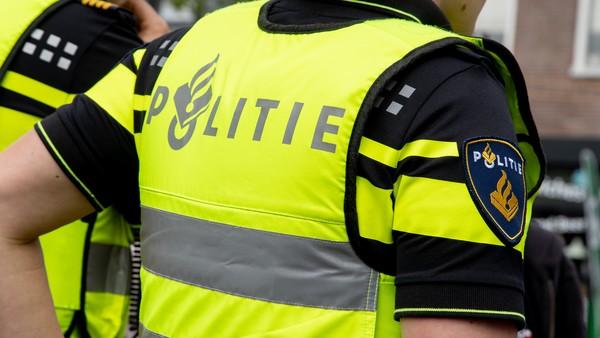 Fietser zwaargewond bij aanrijding in Hoogeveen: politie zoekt getuigen