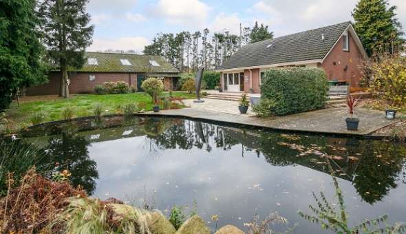 Te koop in Drenthe: vrijstaand woonhuis met achtertuin van 500 m2