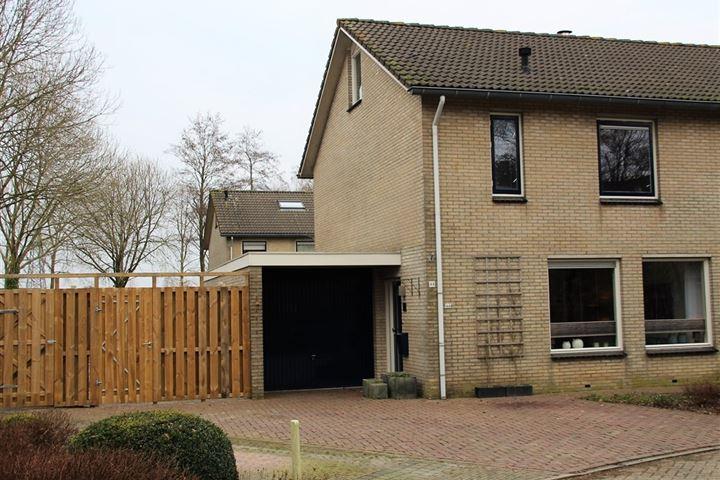 Te koop in Assen: moderne en ruime 2-onder-1 kapwoning